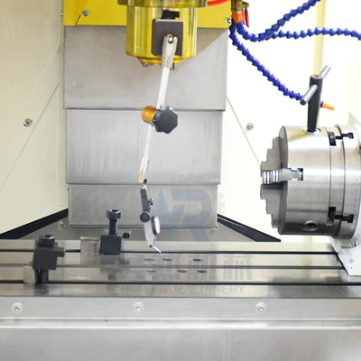Máquina VMC VMC840 de trituração vertical da linha central da máquina 4 do centro do CNC mini