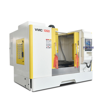 Centro fazendo à máquina VMC 1050 do vertical VMC do CNC de 4 linhas centrais com controlador de Siemens