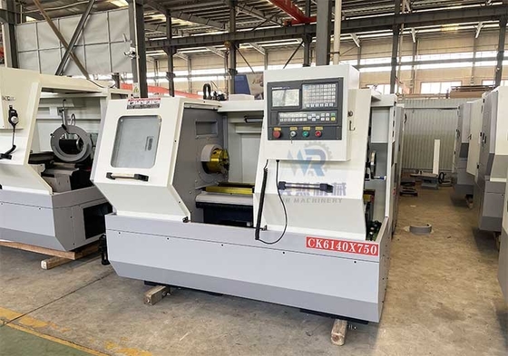 CK6140 Máquina de torneamento CNC de trabalho pesado CE pequena máquina de torneamento CNC horizontal