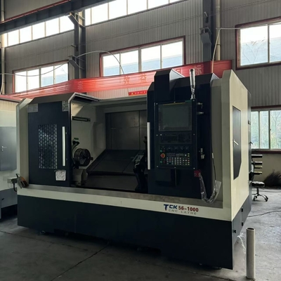 12 Estação Torno de Metal Computarizado 62mm Fusão Borra Dia 700mm Z Eixo Viagem 560mm Max Balanço Sobre Dia Cama